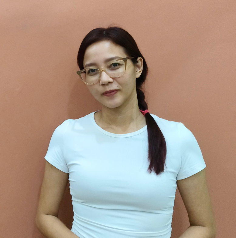 Mediana Ayu, Authorized Scolio-Pilates practitioner in Surabaya, East Java, Indonesia, professional portrait